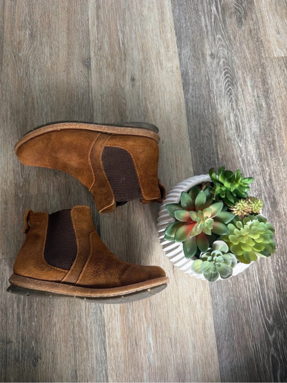 Women’s Brown born Boots - Classic Slip-On Style